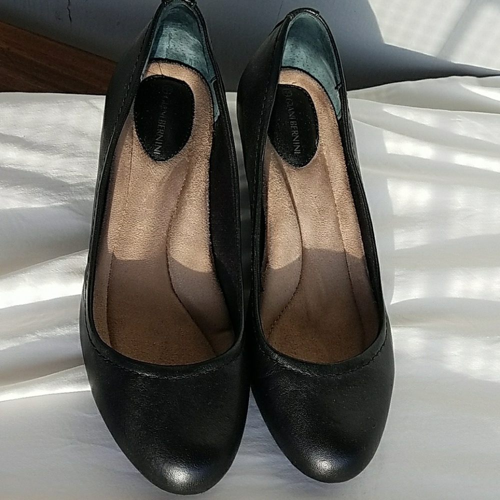 Giani bernini wedges
